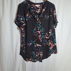 Black Floral Women's Top 1X EVRI